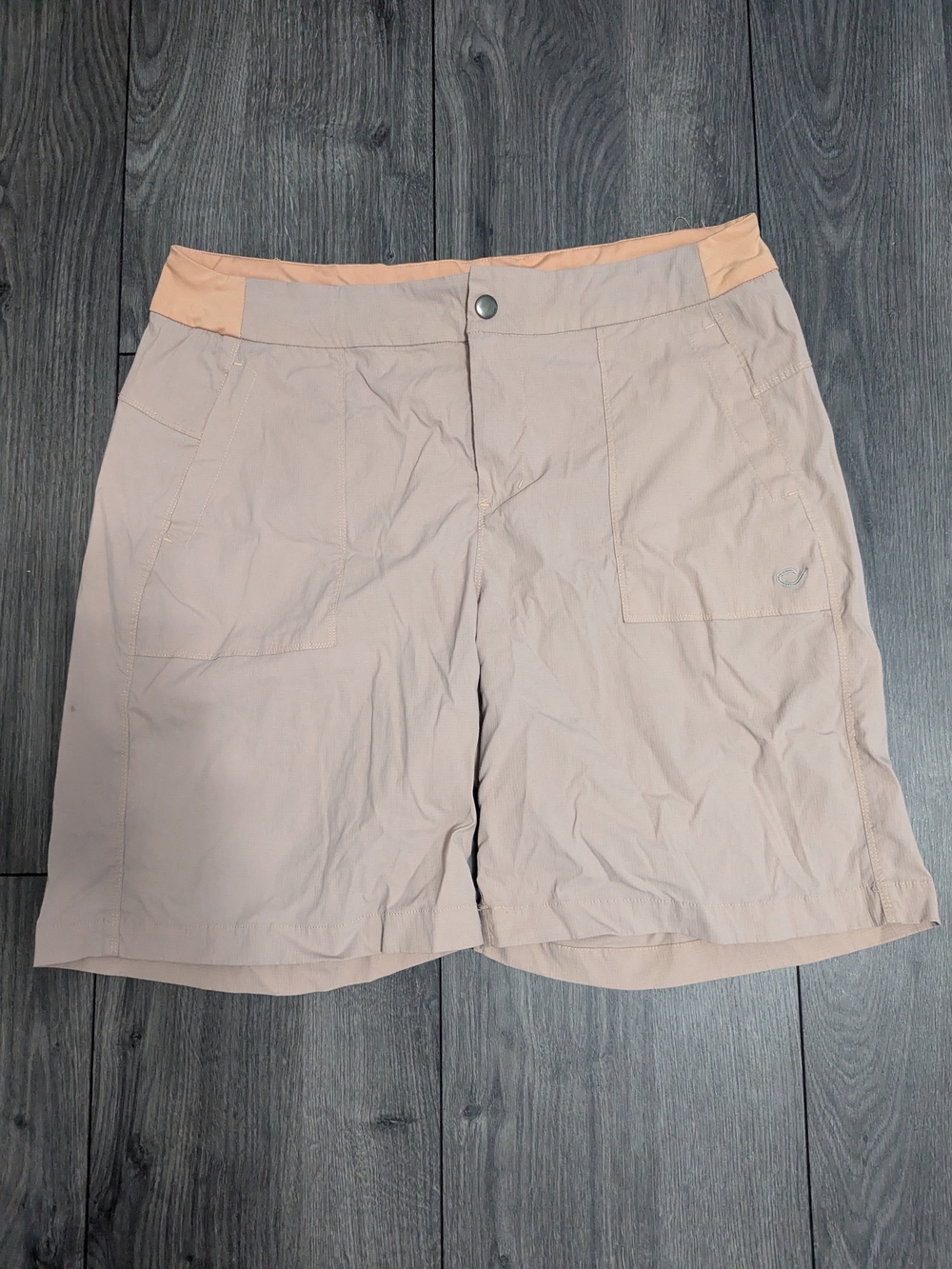 Women's Two-Tone Peach Performance Bermudas
